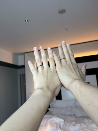 【アイプリモ(I-PRIMO)の口コミ】 ウェーブがあることによって指に沿ってとてもフィットしてくれるので、指…