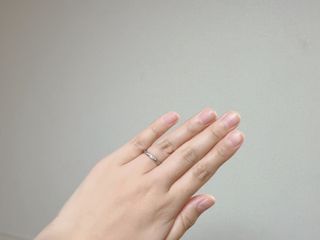 【銀座ダイヤモンドシライシの口コミ】 ストレートよりで少しウェーブになっています。とっても可愛いです。ウェ…