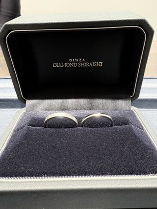 【銀座ダイヤモンドシライシの口コミ】 シンプルなデザインを探していて、どの店舗も理想な形はあるのですが、銀…