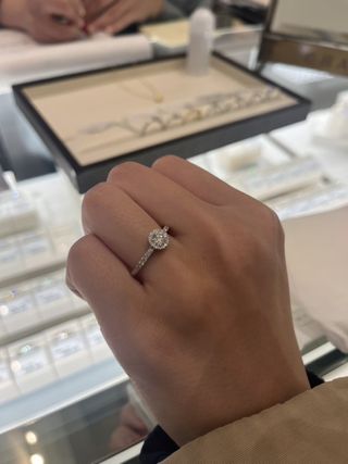 CHARMY(チャーミー)