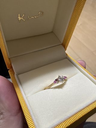 【ケイウノ ブライダル(K.UNO BRIDAL)の口コミ】 フルオーダーで1から作っていただいて、自分たちのイニシャルをさりげなく…