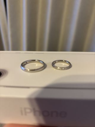 【PILOT BRIDAL(パイロットブライダル)の口コミ】 耐久性が抜群です。
プラチナ99%の為、金属アレルギーの方でも問題なく指…