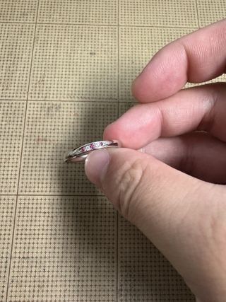 【mina.jewelry(ミナジュエリー)の口コミ】 お店の方と話しながら、自分のイメージ通りのものを作れました。
また、プ…