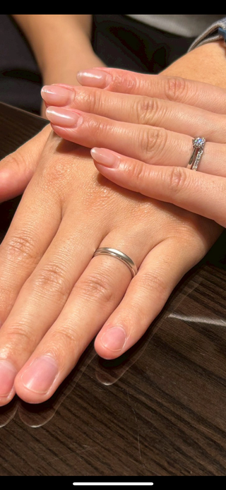【ケイウノ ブライダル(K.UNO BRIDAL)の口コミ】 シンプルながら上品なデザインで長く身につけられる結婚指輪を探してこち…