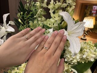 【TANZO.(鍛造指輪)の口コミ】 一目惚れをしたデザインでした。
結婚指輪なので旦那と形も同じようなもの…