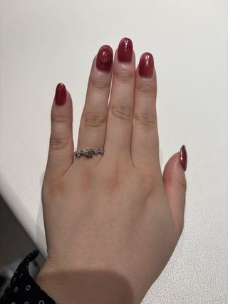 【アイプリモ(I-PRIMO)の口コミ】 メレダイヤがたくさんあしらわれていてとても華やかでお気に入りです。国…