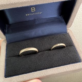 【BRILLIANCE+(ブリリアンスプラス)の口コミ】 指輪を選ぶ時に、色はゴールドが良いと決めていました。ゴールドで一粒の…
