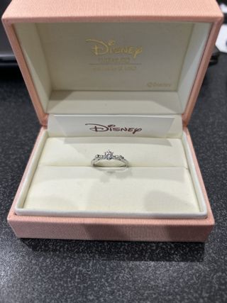 【ケイウノ ブライダル(K.UNO BRIDAL)の口コミ】 指輪のデザインとして、ディズニーのデザインを探していました。その中で…