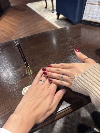 【TANZO.(鍛造指輪)の口コミ】 両サイドにミル打ち加工がされており、シンプルながらアクセントもあると…