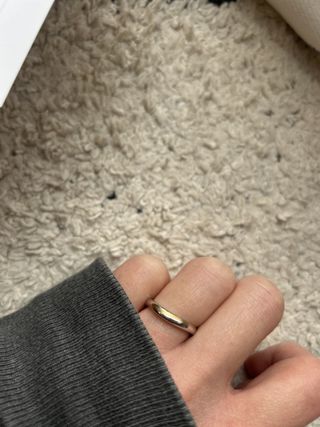 【出雲結(いずもゆい)の口コミ】 毎日つけるのでシンプルなものを探していました。こちらは、シンプルだけ…