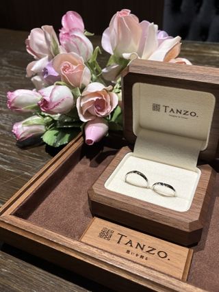 【TANZO.(鍛造指輪)の口コミ】 鍛造製法なので、傷や変形などに強いと言うところに惹かれました。普段使…