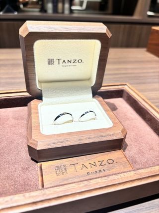 【TANZO.(鍛造指輪)の口コミ】 セミオーダーで作ることができるので、自分のイメージに合う指輪を作るこ…