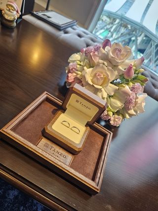 【TANZO.(鍛造指輪)の口コミ】 見た目にも落ち着いたマット箇所を取り入れ、キラキラ過ぎるのが苦手な自…