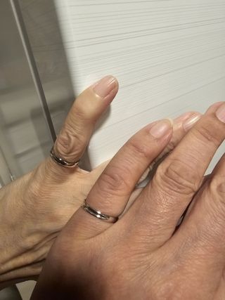 【insembre(インセンブレ)の口コミ】 シンプルなデザインがいい。また、お互いがつける指輪に日付やメッセージ…