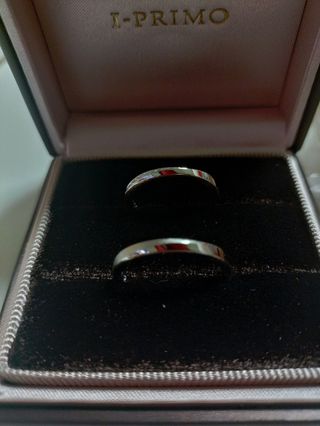 【アイプリモ(I-PRIMO)の口コミ】 女性、男性用共にシンプルだけど豪華さもあるデザインだと思います。
女性…