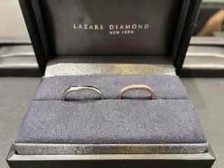 【ラザール ダイヤモンド(LAZARE DIAMOND)の口コミ】 ウェーブラインが綺麗なので、指が長く綺麗にみえます。ダイヤモンドの輝…