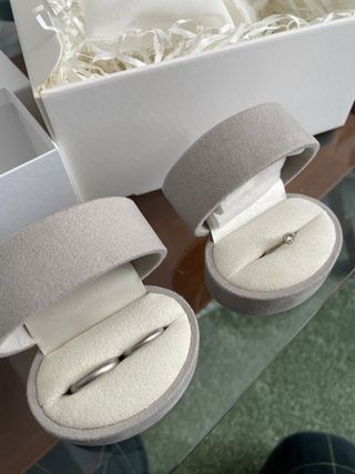 【uchimari(ウチマリ)の口コミ】 普段仕事柄もあってフォーマルな服装は着ないため、カジュアルさもある指…