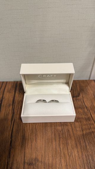 【CRAFY(クラフィ)の口コミ】 シンプルで、普段使いしやすい。細くもなく太くもなく、丁度良い。長く使…