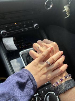 【アイプリモ(I-PRIMO)の口コミ】 一石のダイヤが可愛くて即決でした！
細身でシンプルなので指が綺麗に見え…