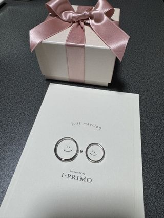 【アイプリモ(I-PRIMO)の口コミ】 私はユリシリーズにしました。メレダイヤが5つ埋められており、流れるよう…