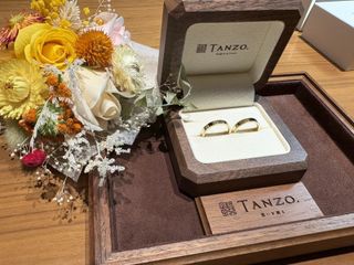 【TANZO.(鍛造指輪)の口コミ】 鍛造製法による丈夫さ、自分たちの好みに合わせて作れることが魅力です。…