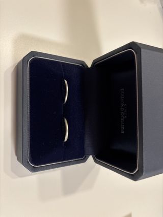 【銀座ダイヤモンドシライシの口コミ】 シンプルで飽きないデザイン
マット加工をしており、華やかすぎない点が良…