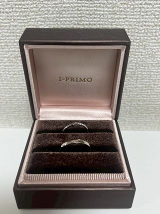 【アイプリモ(I-PRIMO)の口コミ】 シンプルなデザインですが独自こカット製法でダイヤが入っていない方でも…