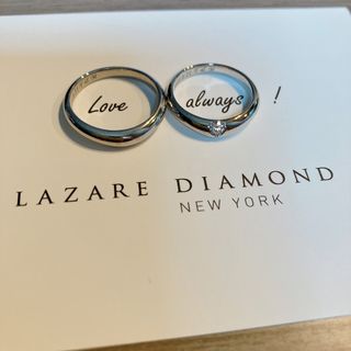【ラザール ダイヤモンド(LAZARE DIAMOND)の口コミ】 女性用にはメレダイヤがついており、輝きがとてもきれいでずっと見ていた…
