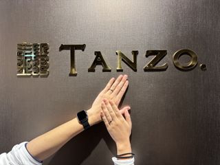 【TANZO.(鍛造指輪)の口コミ】 作品例を見せていただき、
その中の組み合わせで決定した。
平打ちストレ…
