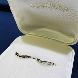 【BIJOUPIKO(ビジュピコ)の口コミ】 ペアで10万円を切るお値段でした。
同じ価格のシリーズから好きなデザイン…