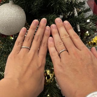 【エクセルコダイヤモンド(EXELCO DIAMOND)の口コミ】 様々なブランドの指輪を見に行きましたが、この指輪で初めて彼と私の意見…