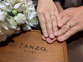 【TANZO.(鍛造指輪)の口コミ】 指輪のデザインは担当の方と一緒にすごく悩みました。予算に合わせてどう…
