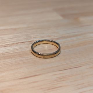 【mina.jewelry(ミナジュエリー)の口コミ】 繊細なデザインと滑らかな着け心地が魅力です。日常使いしやすい上品な輝…