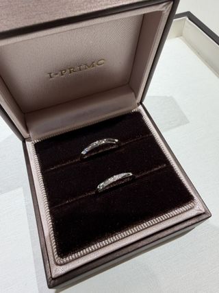 【アイプリモ(I-PRIMO)の口コミ】 シンプルで着け心地がとても良いことから選びました。旦那も私も指が細く…