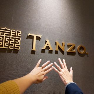 【TANZO.(鍛造指輪)の口コミ】 まず指輪の色で、コーラルが気に入りTANZOさんにしかない色なのでこちらで…