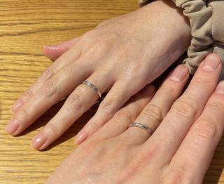 【銀座ダイヤモンドシライシの口コミ】 購入したデザインはウェーブだったのですが、元々はストレートデザインを…