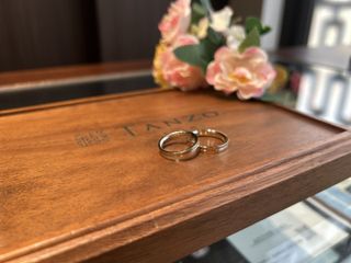 【TANZO.(鍛造指輪)の口コミ】 たくさんのデザインがありますが、シンプルかつおしゃれな理想的なデザイ…