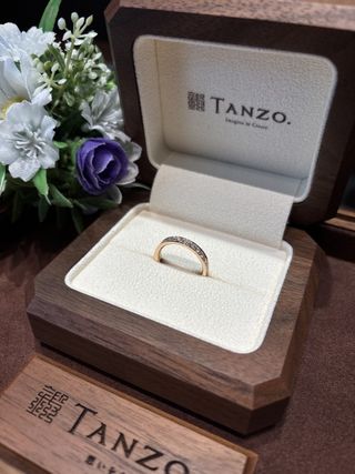 【TANZO.(鍛造指輪)の口コミ】 再婚で40代のため、これから50代60代をむかえても使えるようなデザインに…