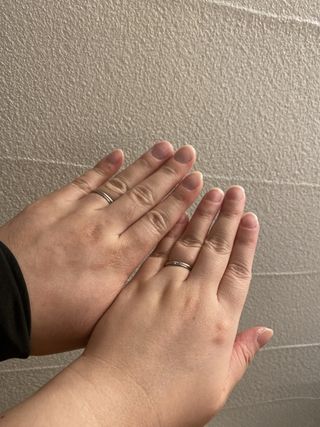 【銀座ダイヤモンドシライシの口コミ】 シンプルなデザインで、年を重ねても飽きがこなそうな点が気に入りました…