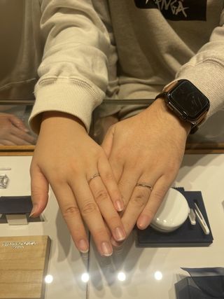 【銀座ダイヤモンドシライシの口コミ】 指輪のスタイルが細い
太目が苦手な人にはおすすめです。

人と一緒なのが…