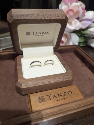 【TANZO.(鍛造指輪)の口コミ】 彼が鍛造で作られている指輪がいい！と希望があり、探していました。私は…