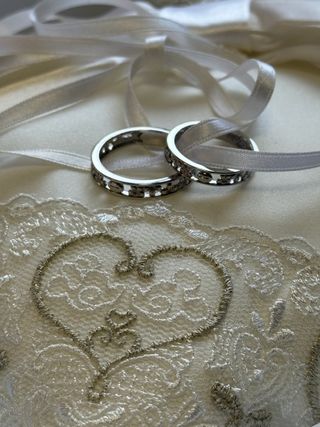 【ケイウノ ブライダル(K.UNO BRIDAL)の口コミ】 桜とベイマックスをモチーフにしてデザインしていただきました。ストーン…