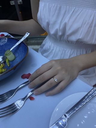 【アイプリモ(I-PRIMO)の口コミ】 ダイヤモンドがすごく素敵でした。彼女もすごく嬉しがってくれてこの指輪…