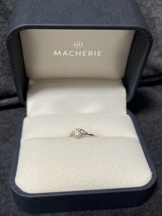 【MACHERIE(マシェリ)の口コミ】 ねじり具合がとにかく可愛いです。指につけた時のフィット感とおしゃれ度…