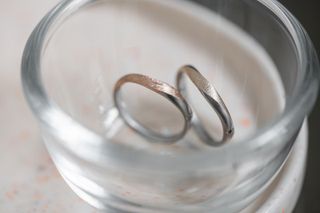 【Cayof(カヨフ)の口コミ】 緩やかなカーブとねじれが絶妙に調和し、指に自然に馴染む大変美しい仕上…