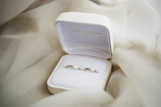 【BIJOUPIKO(ビジュピコ)の口コミ】 シンプルだけれどダイヤがさりげなく埋め込まれていて上品さがあります。…