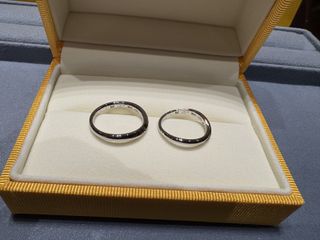 【ケイウノ ブライダル(K.UNO BRIDAL)の口コミ】 指輪に入れるデザインを考える時に、デザイナーの方が、私たちが見せた写…