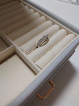 【ヴァンドーム青山(VENDOME AOYAMA)の口コミ】 ストレートタイプでダイヤの輝きがある指輪が欲しかったためハーフエタニ…