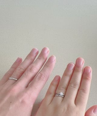 【銀座ダイヤモンドシライシの口コミ】 シンプルなデザインにしました。また、ダイヤも入っておりますが、埋め込…