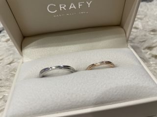 【CRAFY(クラフィ)の口コミ】 デザインをオリジナルで考え、作成しました。ペア感を出すためにカーブの…